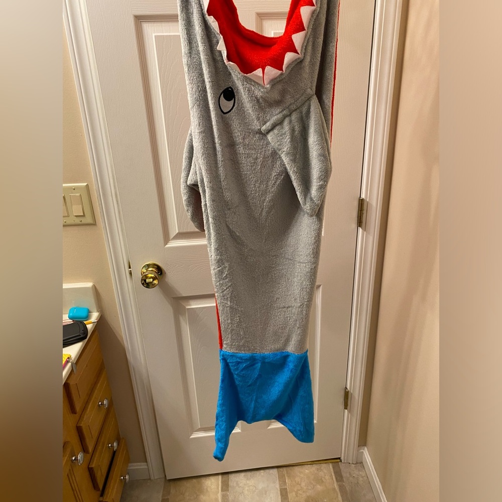 Shark blanket